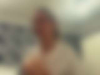 WinifredAiliff's Live Sex Cam Show
