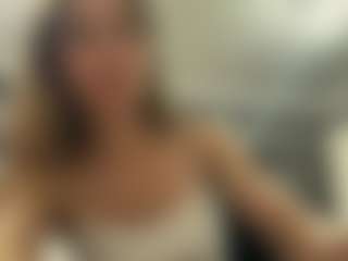 WinifredAiliff's Live Sex Cam Show