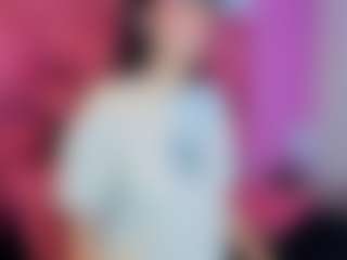 Alahia-Bloom's Live Sex Cam Show