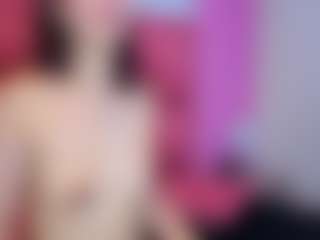 Alahia-Bloom's Live Sex Cam Show