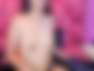 Alahia-Bloom's Live Sex Cam Show