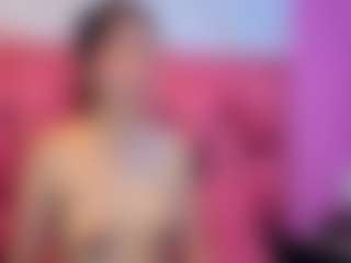 Alahia-Bloom's Live Sex Cam Show