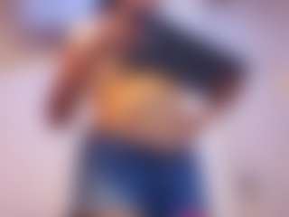 Alahia-Bloom's Live Sex Cam Show