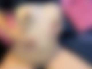 Alahia-Bloom's Live Sex Cam Show