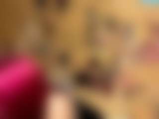 Live cam show with Stella - Athletic Strip on Uber Horny