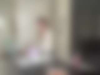 Chloe's Live Sex Cam Show