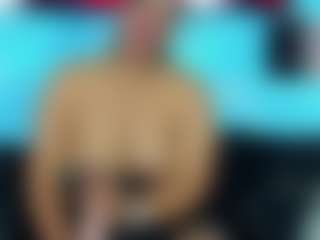 Live cam show with Charlot-noa - New Big Tits on Camsoda