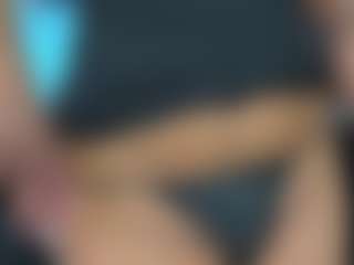 Charlot-noa's Live Sex Cam Show