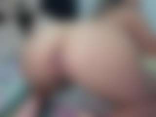 Live cam show with hadhapuff - Blonde Hair Curvy on Camsoda
