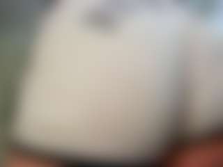 Live cam show with KendaShad - Petite MILF on Instabang