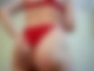 Live cam show with KendaShad - Petite MILF on googirlz