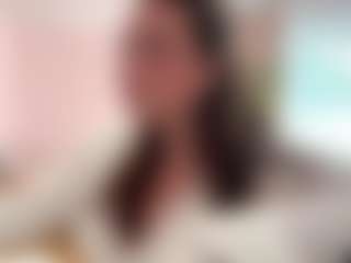 Live cam show with KeniaFoulds - Drinking on Camsoda