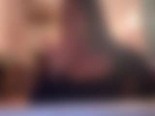 KeniaFoulds's Live Sex Cam Show