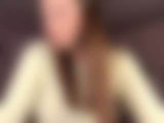 Live cam show with KeniaFoulds - Cute on https://playwithruby.com