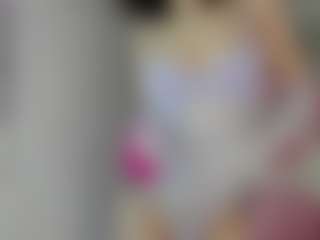 Live cam show with Roxy - New Shaved Pussy on Dare Cams