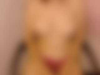 CataleyaRosse's Live Sex Cam Show