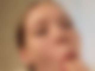 DelcieKussmaul's Live Sex Cam Show