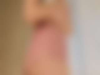 DelcieKussmaul's Live Sex Cam Show