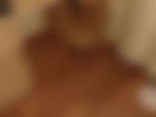 Live cam show with DelcieKussmaul - Upskirt on Camsoda