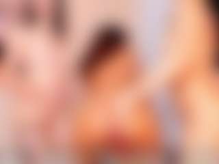 Live cam show with Giirls-Glamur20 - Full Nudity on Camsoda