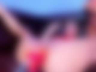 Live cam show with Giirls-Glamur20 - Tease on Camsoda