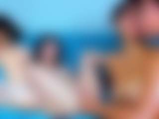 Live cam show with Giirls-Glamur20 - HD on Soda Cam