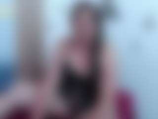 Live cam show with Irenne41 - New MILF on studioflirtlive.com