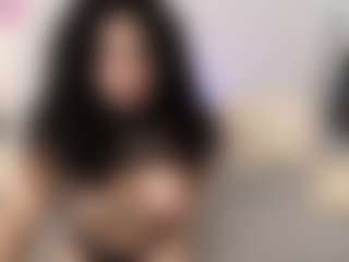 isabella-moon's Live Sex Cam Show