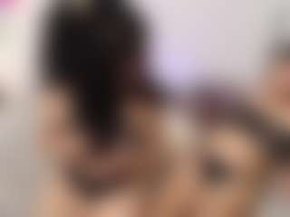 isabella-moon's Live Sex Cam Show