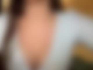 Live-camshow met Mika - Striptease Granny op Camsoda
