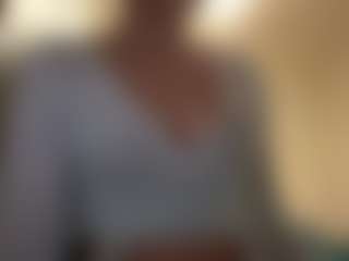 Mika's Live Sex Cam Show