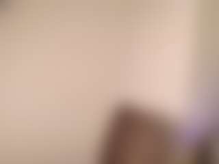 Live cam show with KendaallFox69 - Colombia on Camsoda