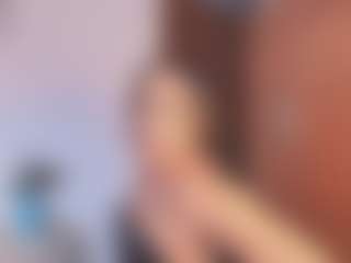 Live cam show with KendaallFox69 - Tease on Camsoda