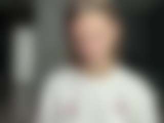 Show live cam dengan Luna - New Brown Eyes di Camsoda