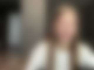 Live cam show with Luna - Sexy on crypto-cams