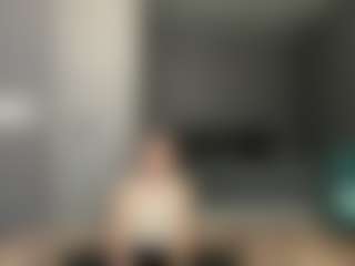 Luna's Live Sex Cam Show