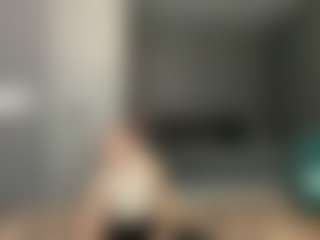 Luna's Live Sex Cam Show