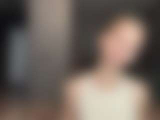 Live cam show with Luna - Dildo Or Vibrator on crypto-cams