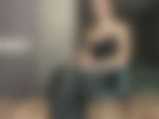 Luna's Live Sex Cam Show