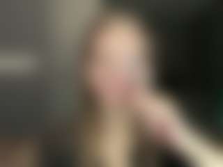 Luna's Live Sex Cam Show