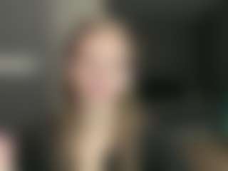 Luna's Live Sex Cam Show