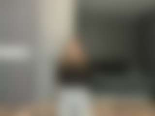 Luna's Live Sex Cam Show
