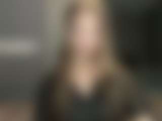 Live cam show with Luna - Body Massage on slutload
