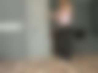 Live cam show with Luna - Ass Clapping on xxxlivecams.org