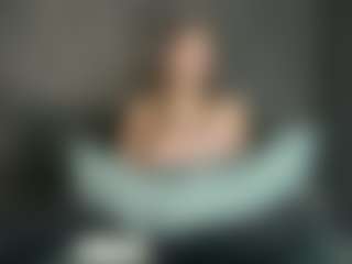 Luna's Live Sex Cam Show