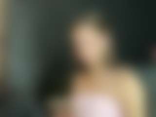 Luna's Live Sex Cam Show