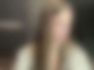 Live cam show with Luna - Average on alttransgirls