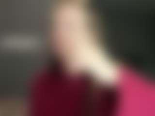 Live cam show with Luna - Ass Clapping on milfzrlive.com