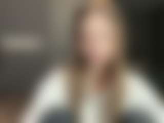 Live cam show with Luna - Butt Plug on Dolls Live