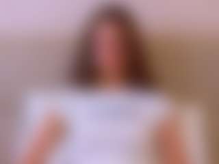 Live cam show with MarshaGriffin - Striptease Teen (18+) on studioflirtlive.com
